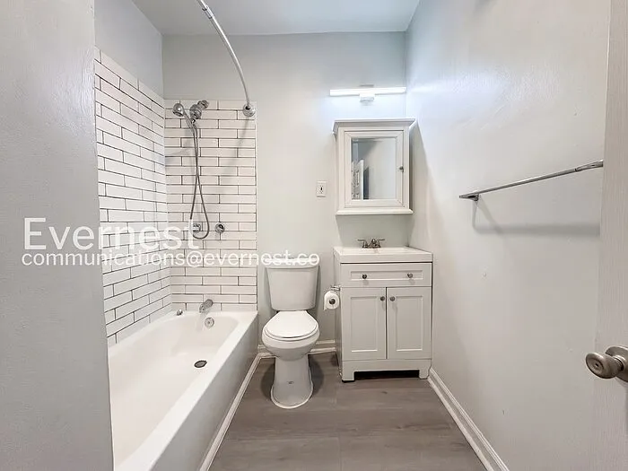 2444 Callow Ave #B — Photo 8