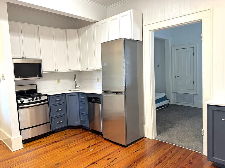 808 Dauphin St #C — Photo 8
