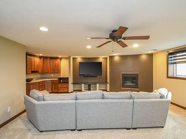 3436 W 84th Pl — Photo 35