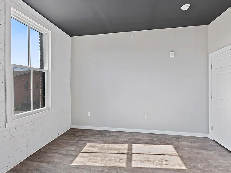 322 S Patterson Blvd — Photo 16