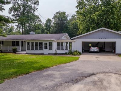 2216 Douglas Dr, Tawas City, MI, 48763
