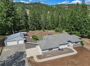6920 N Harvard Rd, Newman Lake, WA 99025