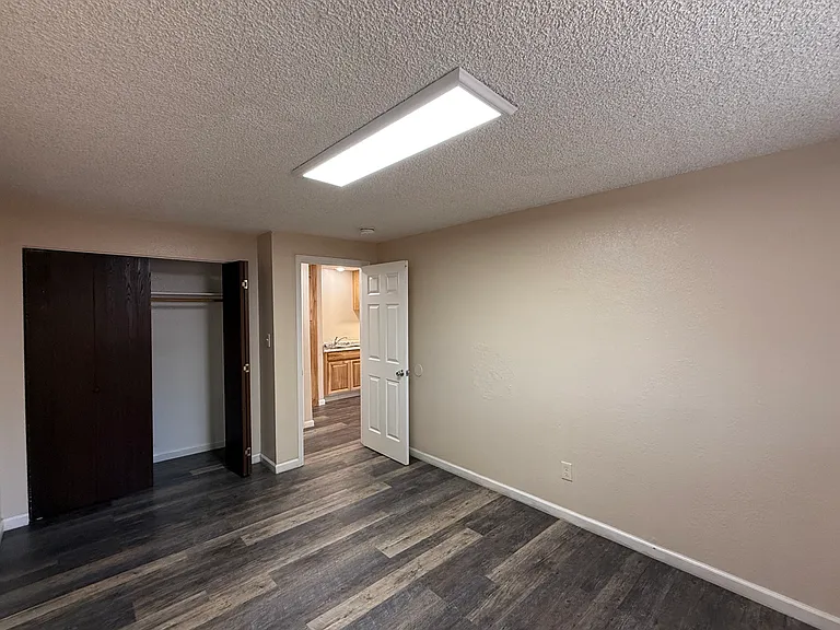 319 David St #4 — Photo 4