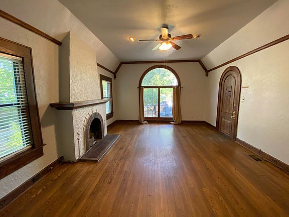 3rd image of 2830 San Gabriel St #A