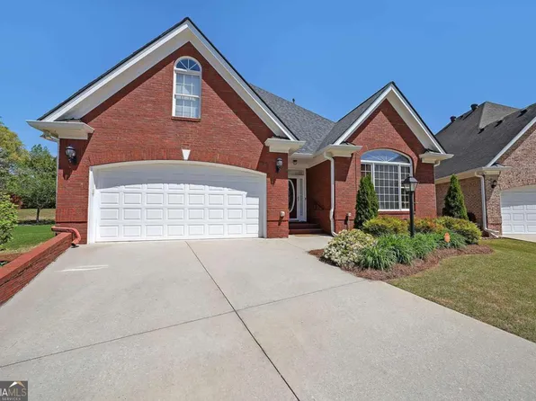 1610 Glenhurst Dr, Snellville, GA 30078