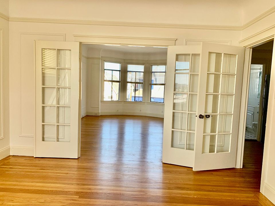 1st image of 2745 Webster St APT 10