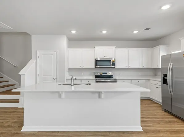 262 Cloverleaf Acres Ln, Goose Creek, SC 29445