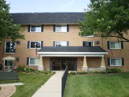 1st image of 580 E Lawrence Ave #102