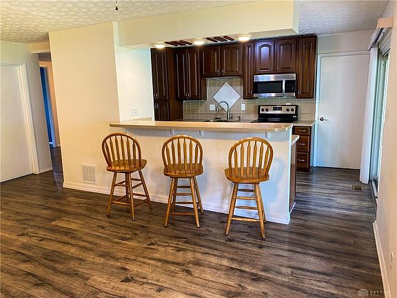 4th image of 3041 Fontano Dr