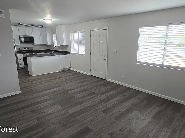 17831 N 40th St #1 — Photo 5