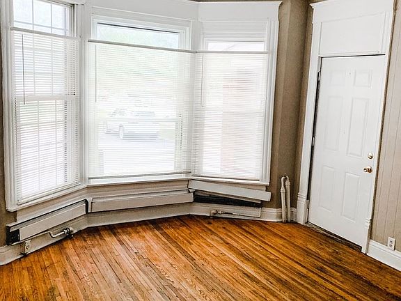 2nd image of 428 N Grant St #A