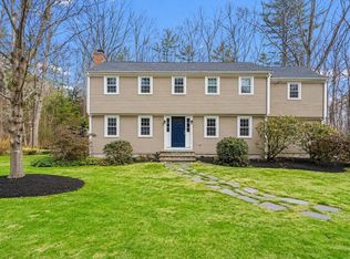 27 Captain Browns Ln, Acton, MA 01720