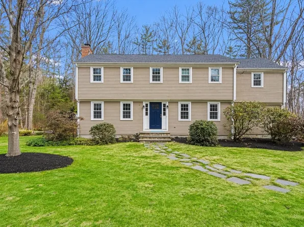 27 Captain Browns Ln, Acton, MA 01720