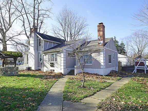 Side yard and house_12072020