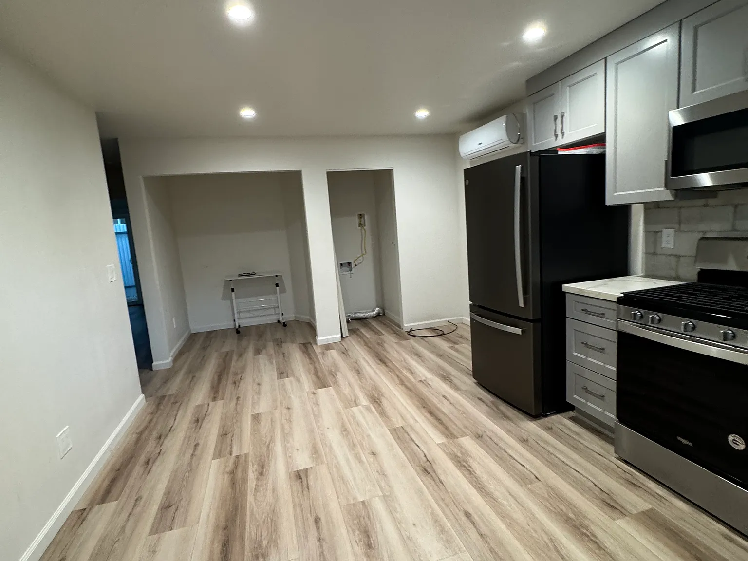 3 bed, $3,200 — Photo 4