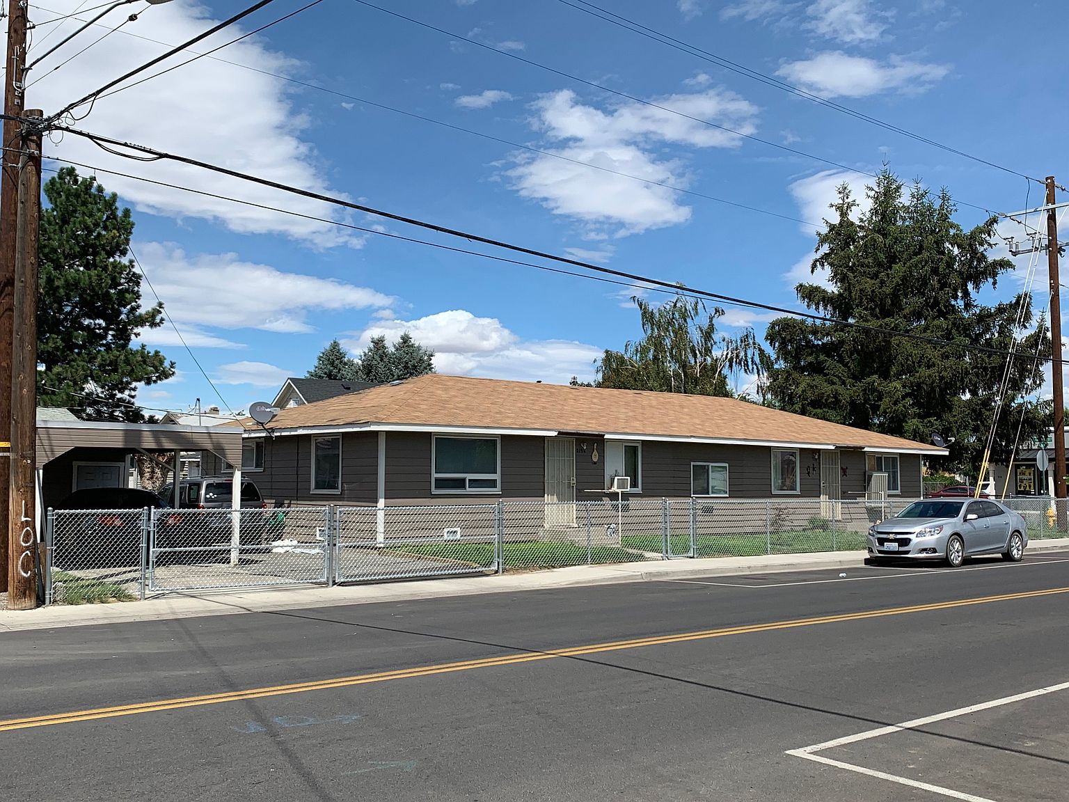 219 S Beech St, Toppenish, WA 98948 Zillow