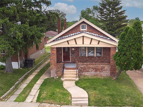2nd image of 5954 Drury Ln