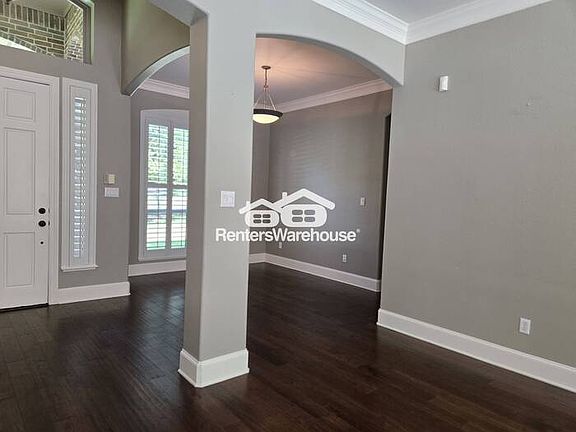 5th image of 5009 Bayberry St