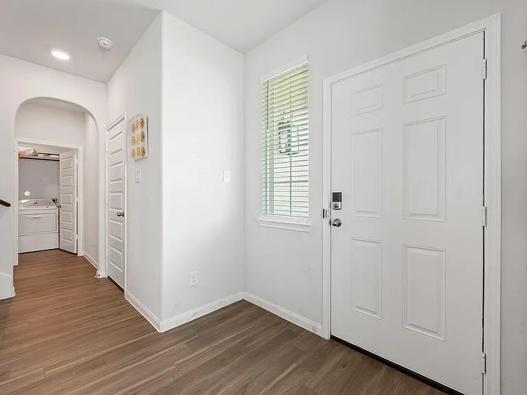 22126 Regal Heights Ln — Photo 11