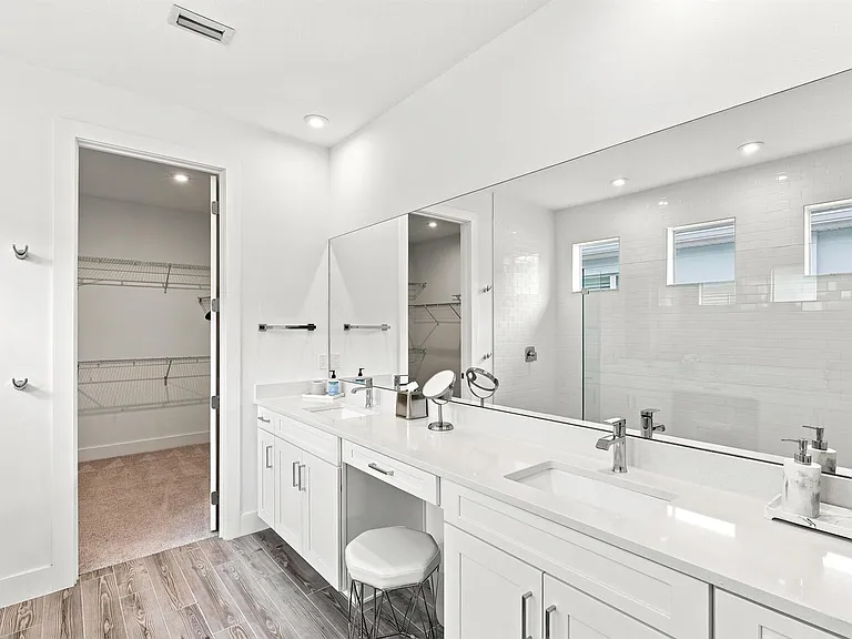 11724 SW Aquila Way — Photo 29