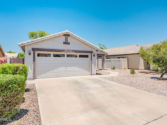 3rd image of 3572 E WATERMAN Street