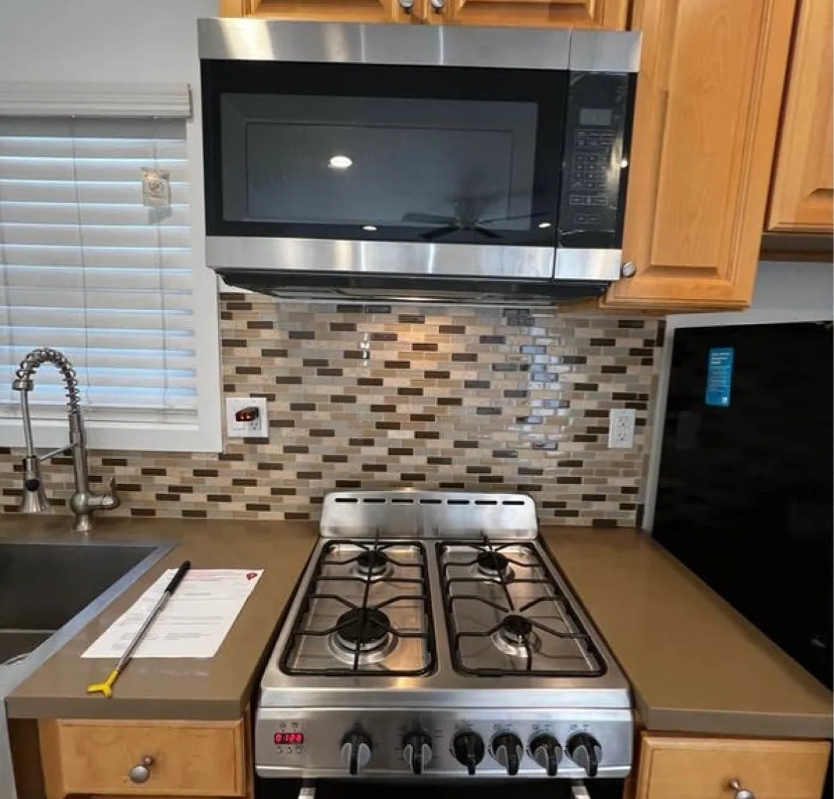 1 bed, 450 sqft, $1,600 — Photo 1