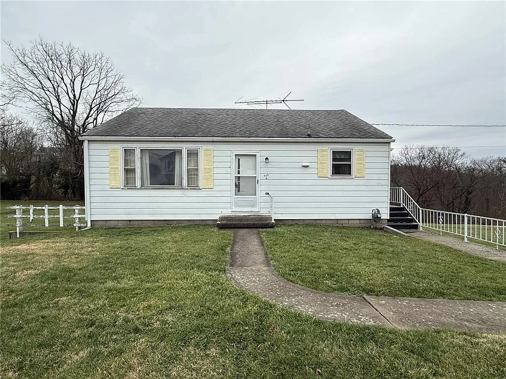 359 Dixon Blvd S photo 1