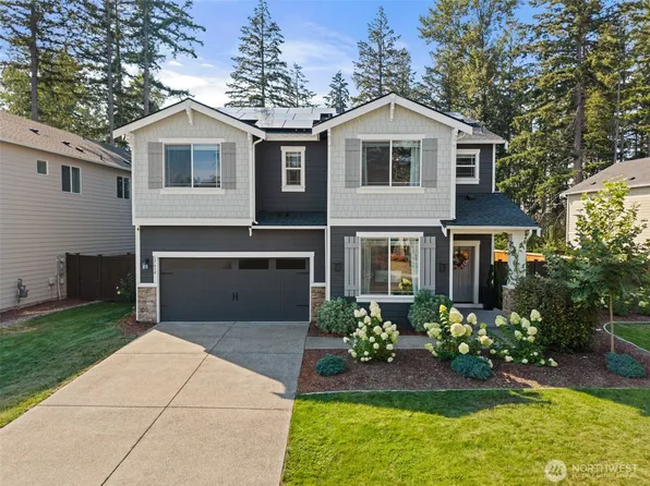 17614 Crossing Dr E, Puyallup, WA 98374