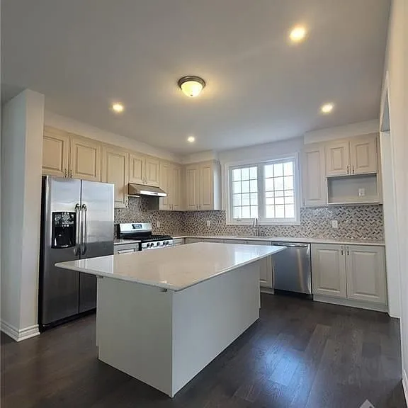 114 Bartonia Cir — Photo 8