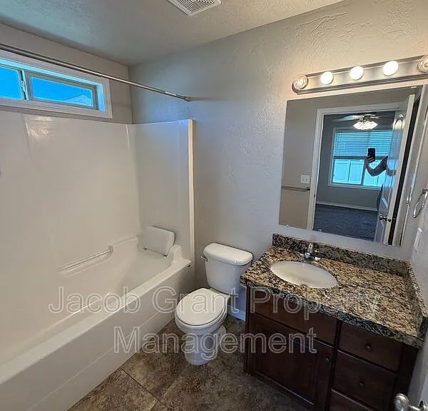 3030 Golden Rod Dr — Photo 5