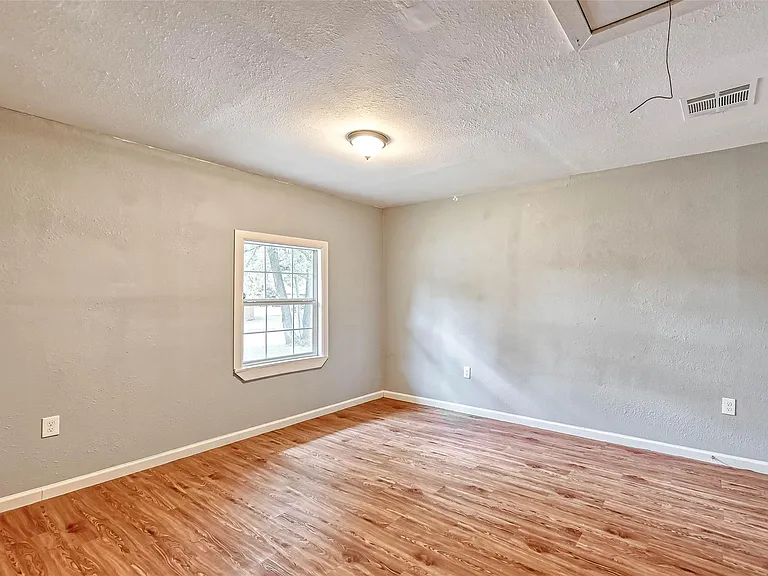 14427 Campden Hill Rd — Photo 5
