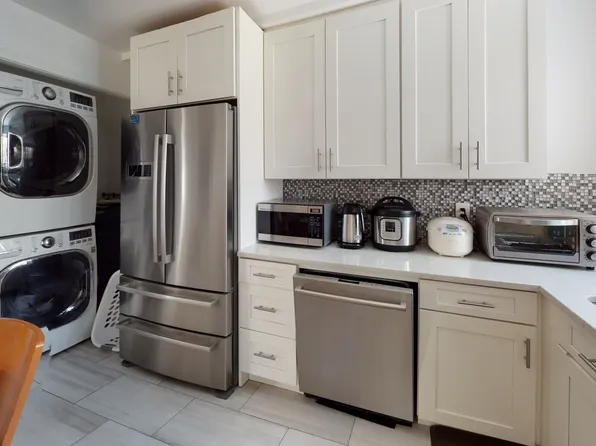(undisclosed Address), Chestnut Hill, MA 02467