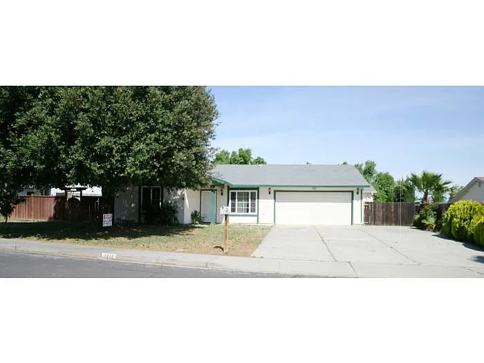 2212 Meredith Way photo 1