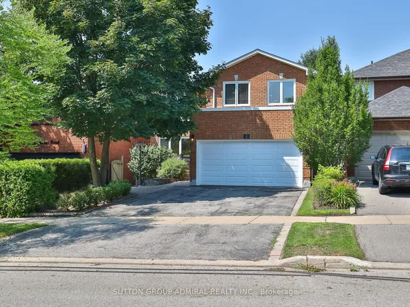 27 Green Acres Rd, Vaughan, ON L4J 4S2