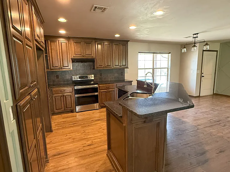 19035 Pecan Creek Dr — Photo 6