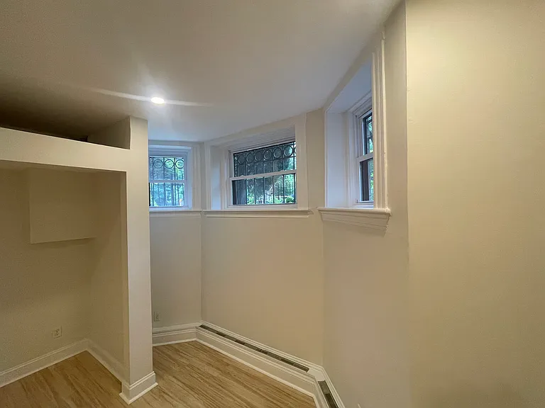 137 Peterborough St #34 — Photo 11