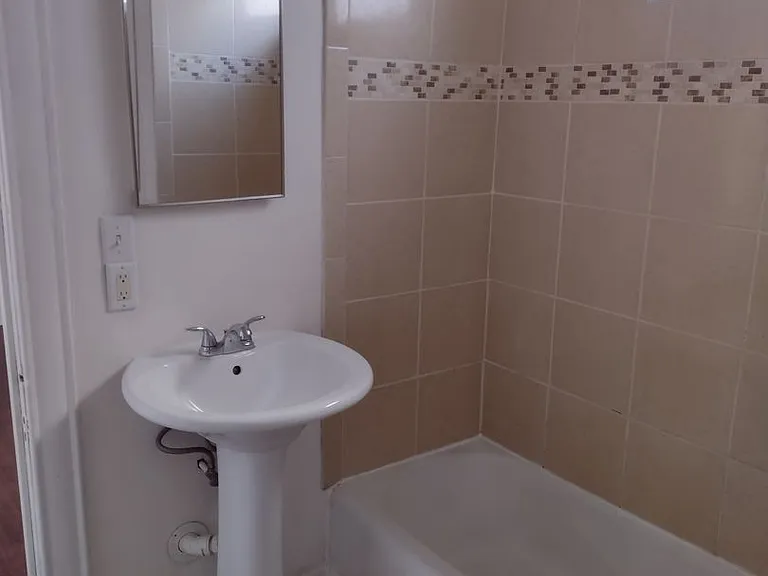 1326 Monroe St NE — Photo 12