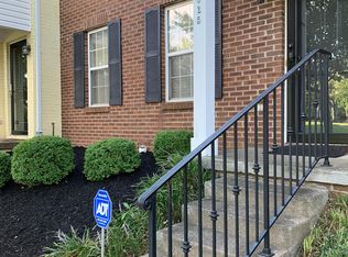 3025 Mapleleaf Park, Lexington, KY 40509