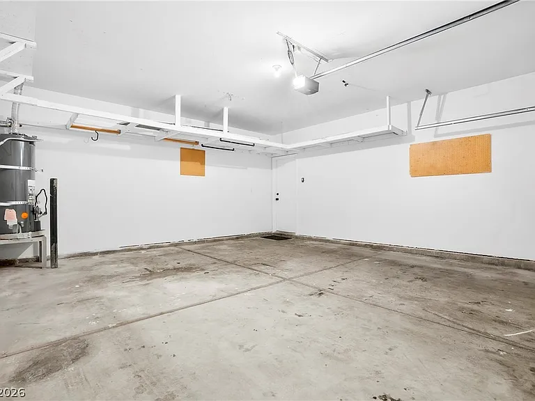 8824 Iron Hitch Ave — Photo 25