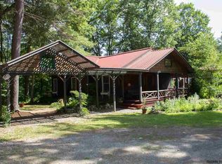 26 Roberson Rd, Shushan, NY 12873