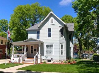 405 Ferguson St, Charles City, IA 50616