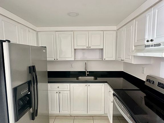 5th image of 11625-11627 Canal Dr #9