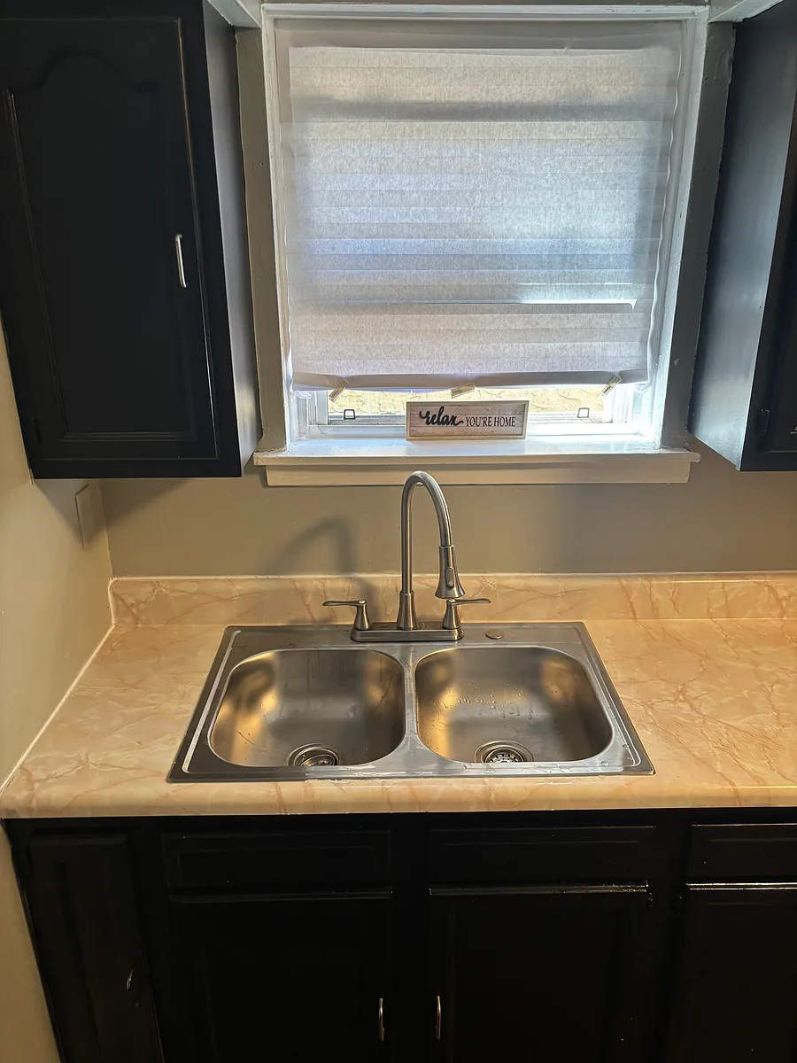 Building Photo - 4815 Fairmount Ave #2