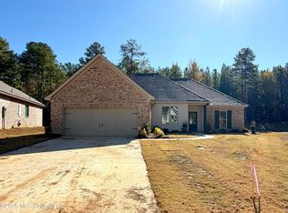 221 Anderson Oaks Dr, Pearl, MS 39208