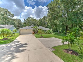 530 W Wheeler Rd, Seffner, FL 33584