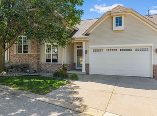 6755 Village Walk Ln, Deforest, WI 53532