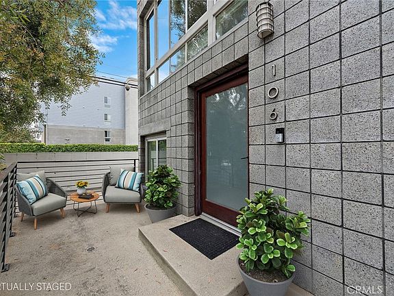 4th image of 4151 Redwood Ave APT 106