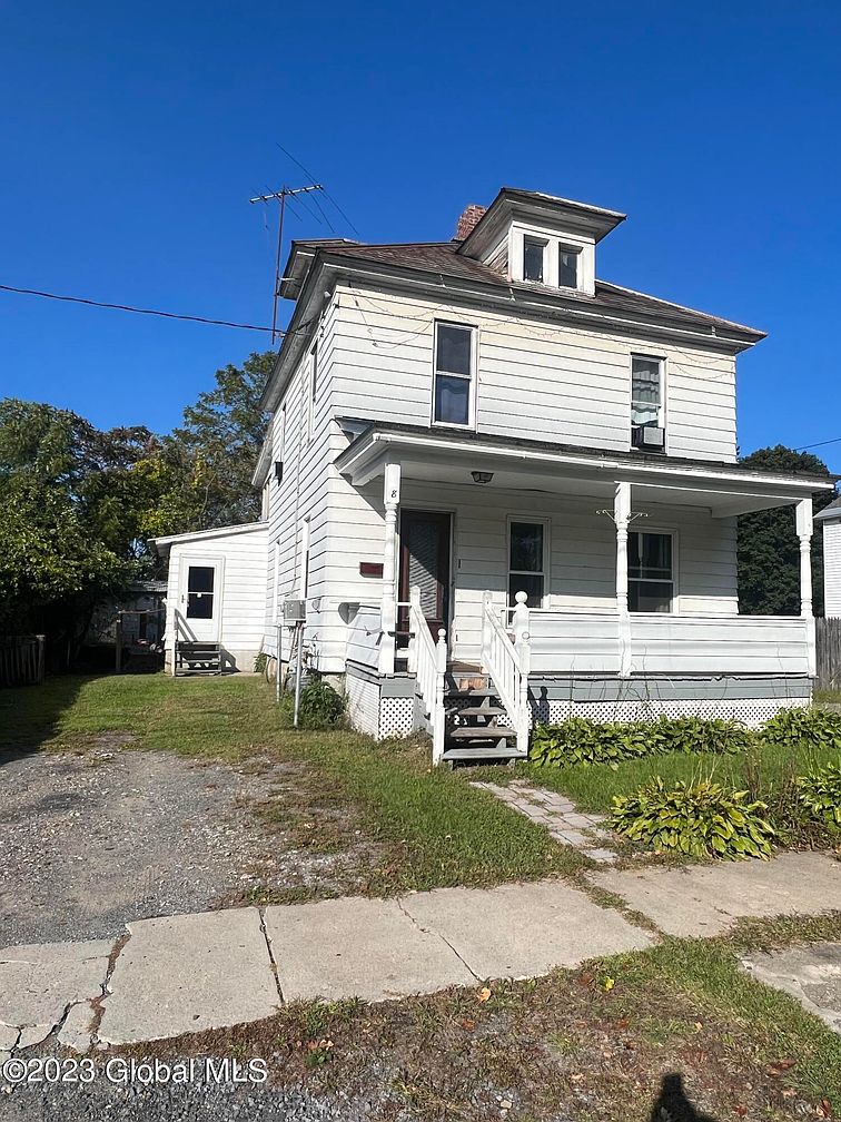 1st image of 8 Byrne Avenue