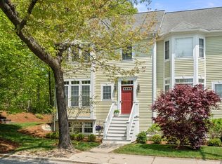 955 Lagrange St #955, West Roxbury, MA 02132