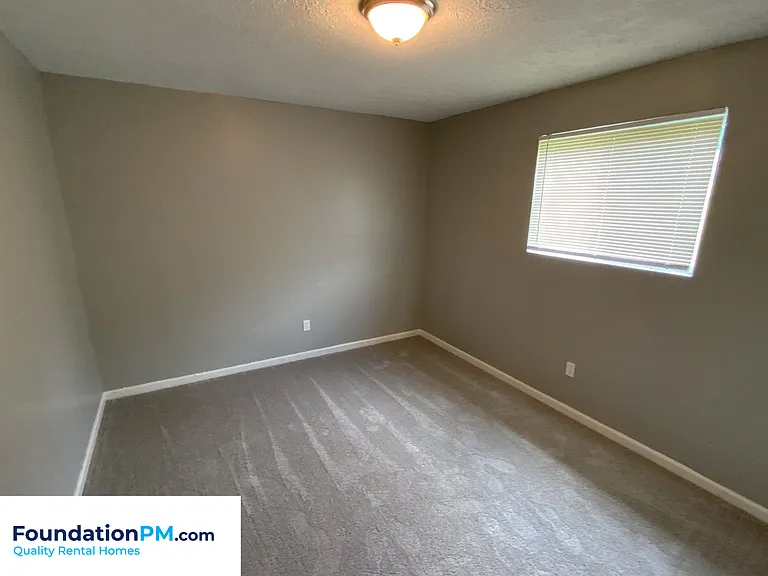 2961 Grenadier Cv — Photo 7